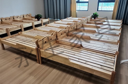 幼儿园家具
