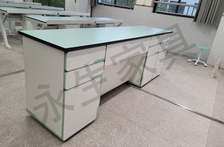 中小学家具